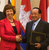 HRVP Catherine Ashton with H.E. Hor Namhong, Deputy Prime Minister of Cambodia &copy;EU
