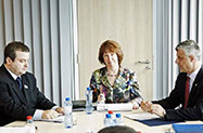 L'UE facilite le dialogue Belgrade-Pristina