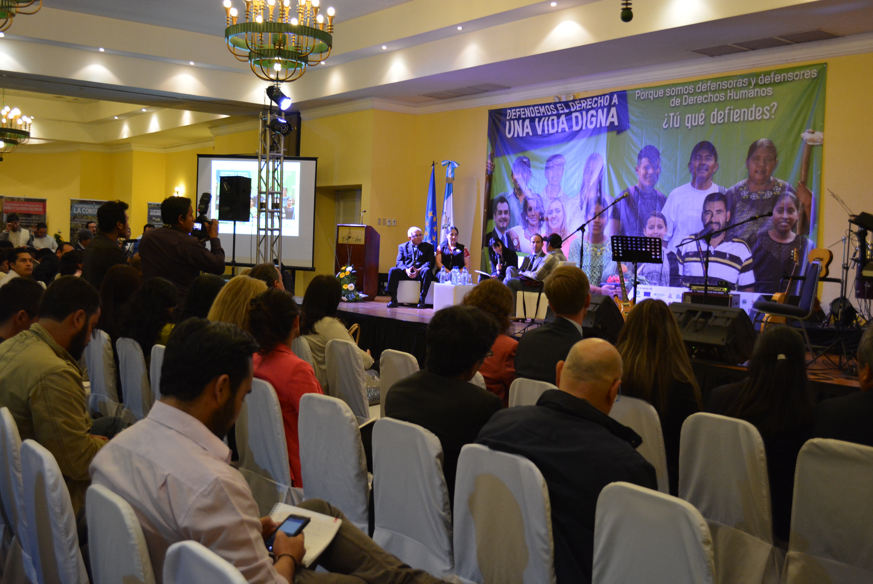 Lanzamiento de la campaña "Defender la vida es un derecho" Lanzamiento de la campaña "Defender la vida es un derecho"