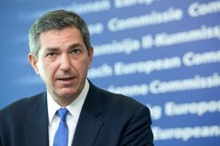 Perwakilan Khusus UE urusan HAM Stavros Lambrinidis kunjungi Indonesia untuk tingkatkan dialog dengan ASEAN Perwakilan Khusus UE urusan HAM Stavros Lambrinidis kunjungi Indonesia untuk tingkatkan dialog dengan ASEAN