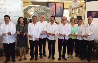 Ambassador Andrew Standley inaugurated the International Forum Alternativas Verdes
