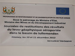 Restitution des résultats du projet de levé géophysique aéroporté ayant permis la découverte des indices d'intérêt de plusieurs substances dans le Bassin des Iullemenden Restitution des résultats du projet de levé géophysique aéroporté ayant permis la découverte des indices d'intérêt de plusieurs substances dans le Bassin des Iullemenden