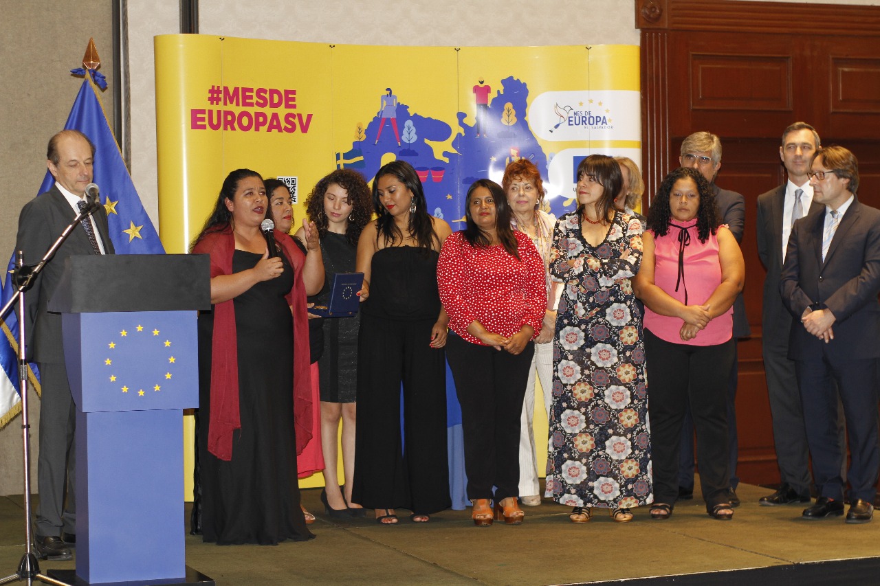 Embajadores UE en El Salvador entregan Medalla Unión Europea 2018