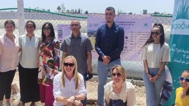 Projet biodôme financé par l'UE au Maroc - Groupe de jeunes femmes et hommes 