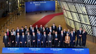 Family photo of 40 or so EU and Western Balkans leadership personnel.