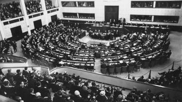 Sesjonen i Strasbourg, Frankrike, 21. mars 1958
