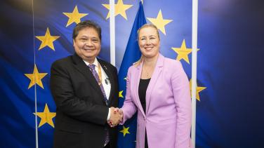 Visit of Indonesian Minister to EC