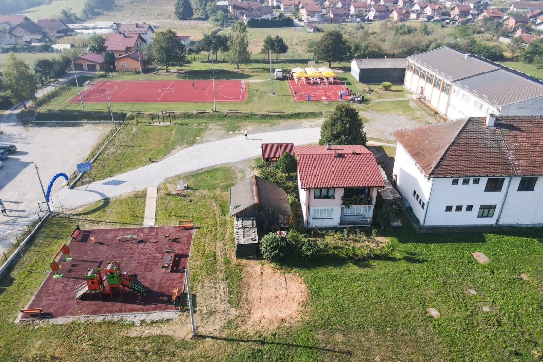 Municipality of Teslić gains two new sports fields and a children's playground thanks to the EU 
