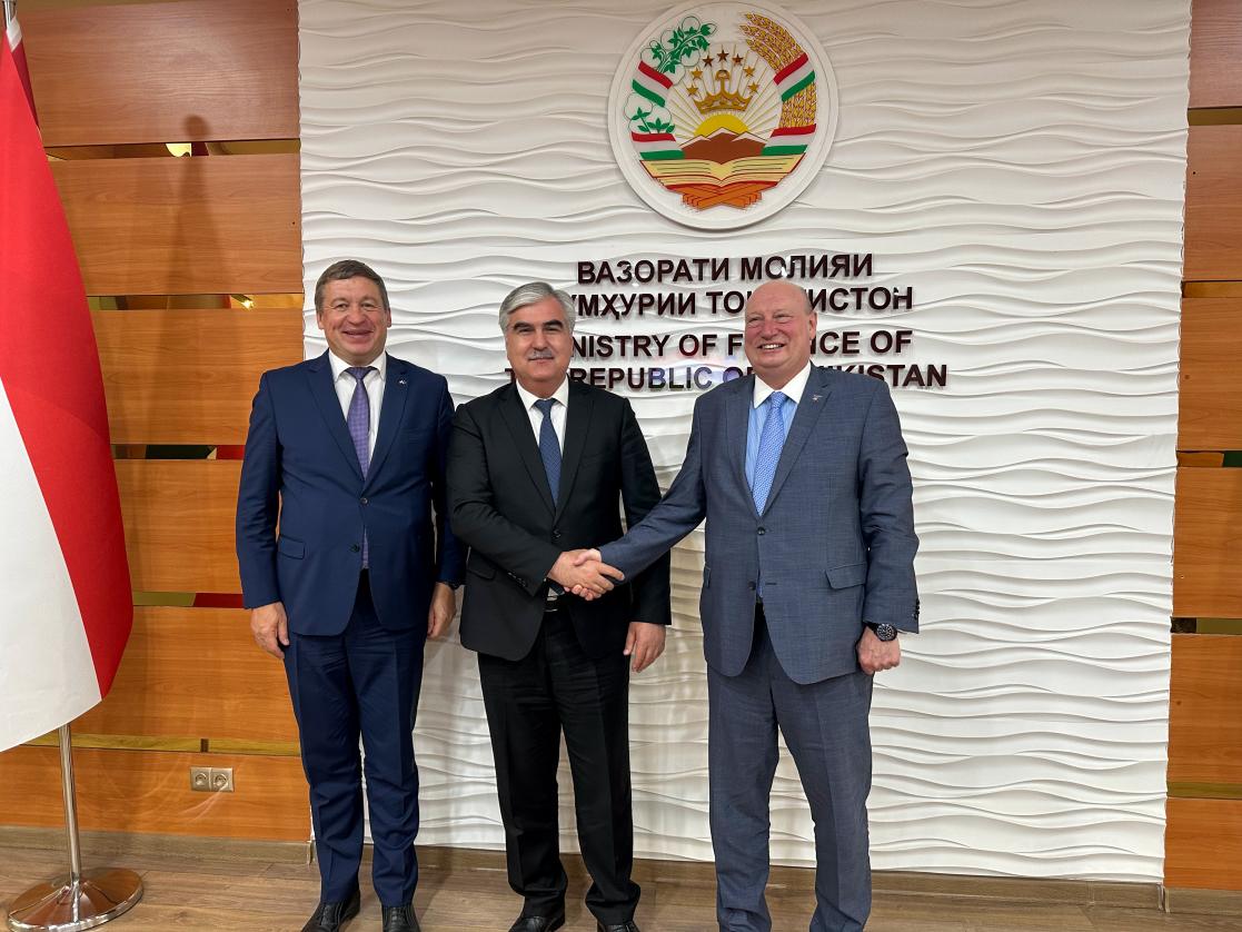 Hololei meeting with Tajikistan Minister of Finance