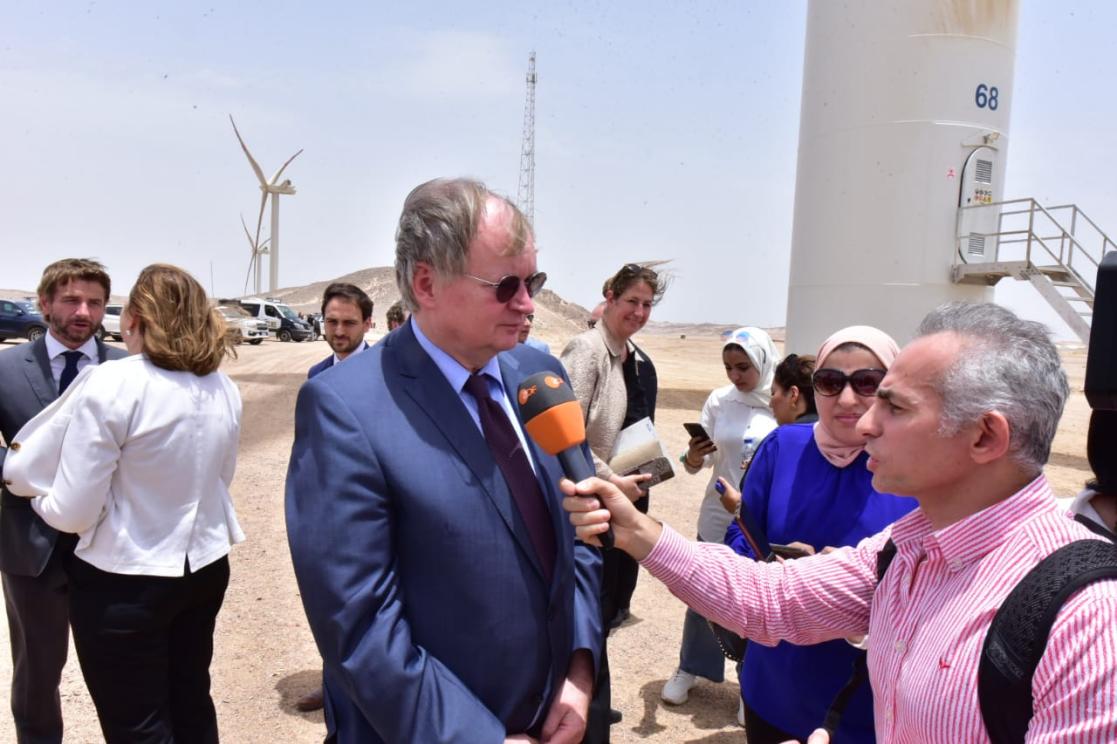​ Inauguration of the Gulf of Suez Windfarm project  EU [Click and drag to move] ​