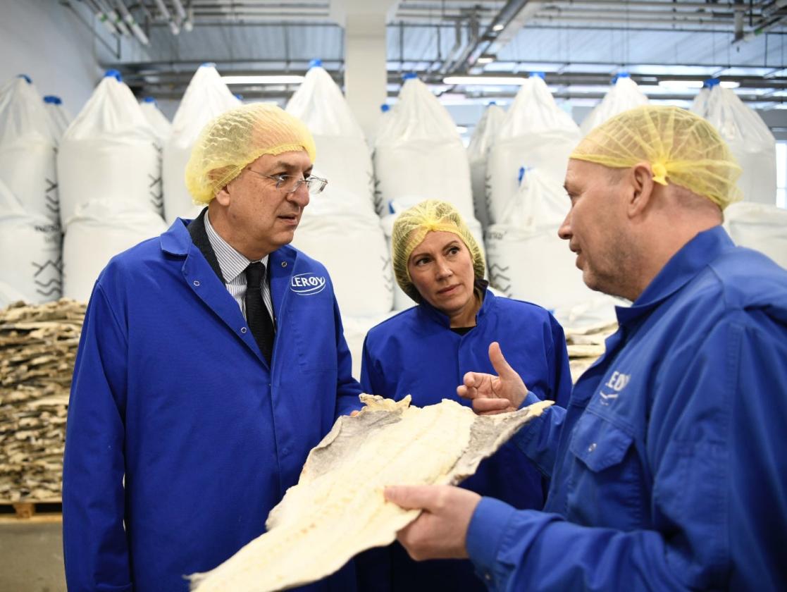 Costas Kadis og Marianne Sivertsen Næss hos Lerøy