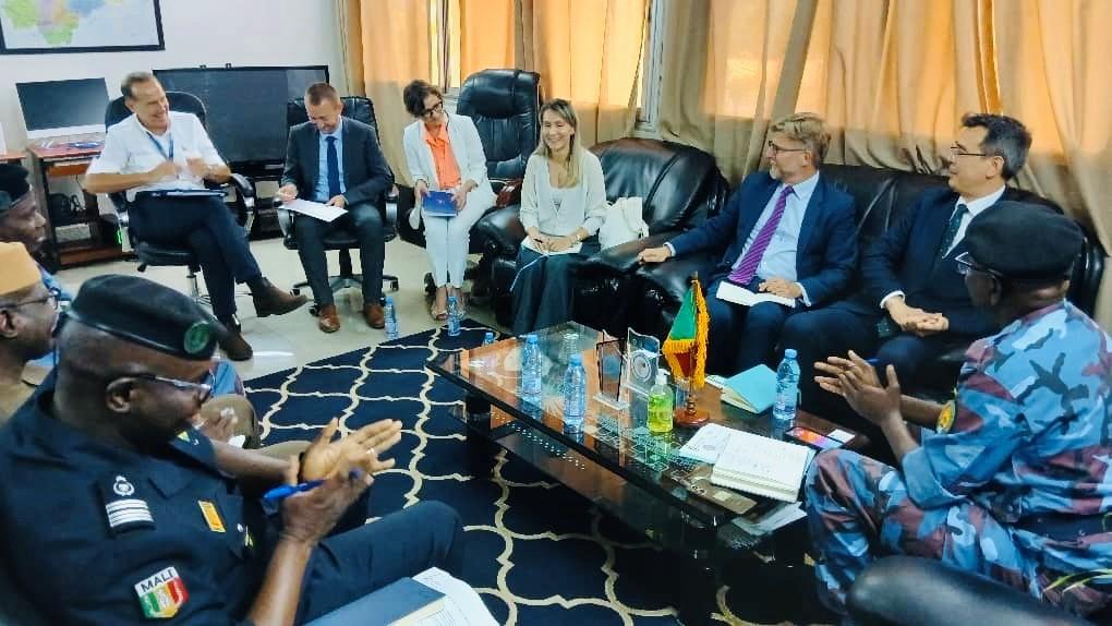 Meeting at the National Police General Directorate