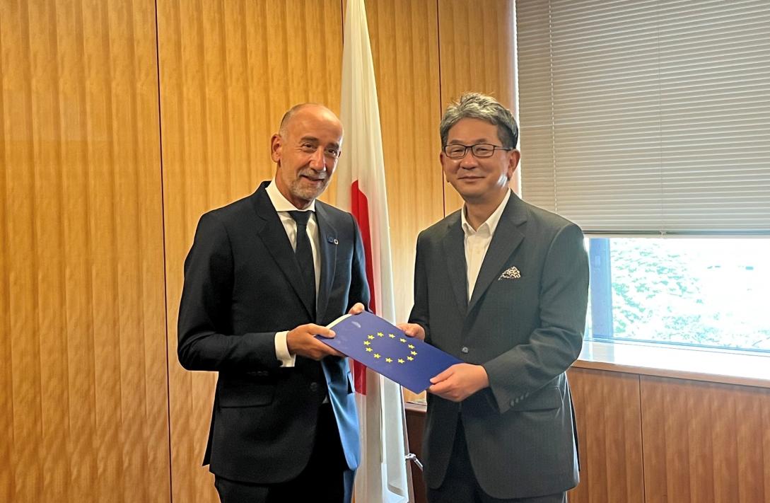 EU Ambassador-Designate to Japan Jean-Eric Paquet submits copy of credentials