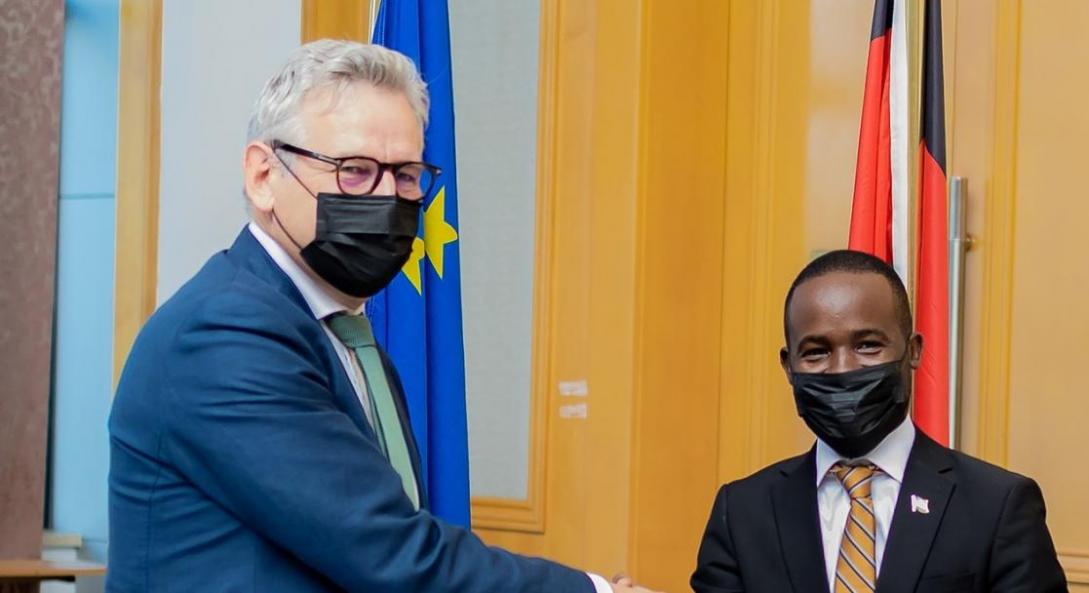 Ambassador Skinnebach and Malawi Minister of Finance and Economic Affairs