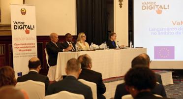 Commissioner Jutta launches VaMoz Digital programme in mozambique