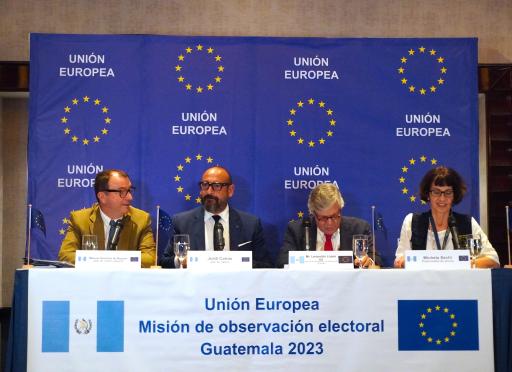Conferencia de prensa de la MOE UE Guatemala