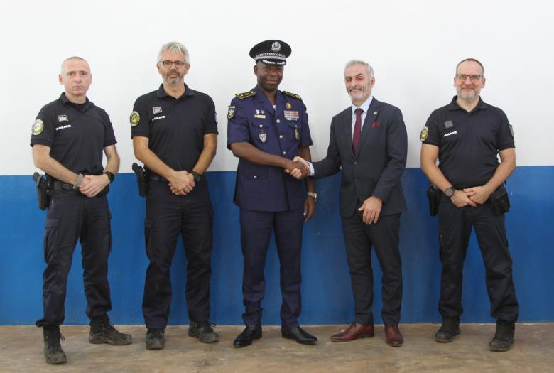 La Mission EUAM RCA rencontre le Directeur Générale de la Police Nationale a l’occasion de la promulgation de la loi organique portant organisation et fonctionnement de la Police Nationale
