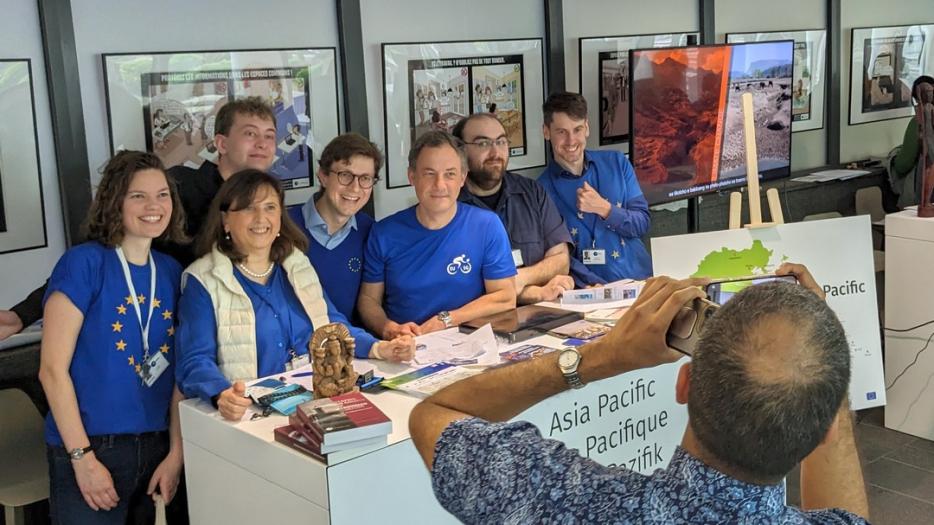 Colleagues at the Asia Pacific display desk.