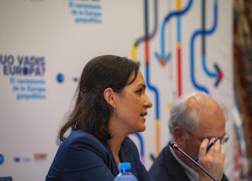 Speakers: Cristina Narbona (First Vice-President of the Spanish Senate), Cristina Lobillo (Director for Energy Policy, European Commission). Moderator: Francisco Fonseca (Professor of International Public Law, Valladolid University)