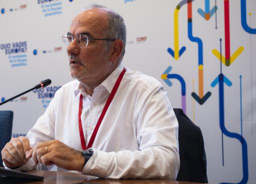 Roundtable: Hans Kribbe (Political Consultant, Author of “The Strong Men”) and Jaume Duch (Director General for Communication, European Parliament). Moderator: Catalina Guerrero (Head of EFE Press Bureau, Brussels)