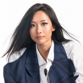 Woman looking to the camera