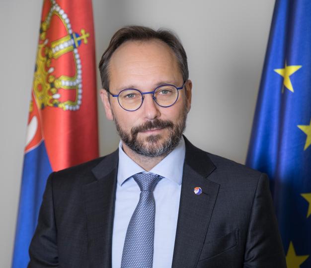 Portret ambasadora Emanuelea Žiofrea